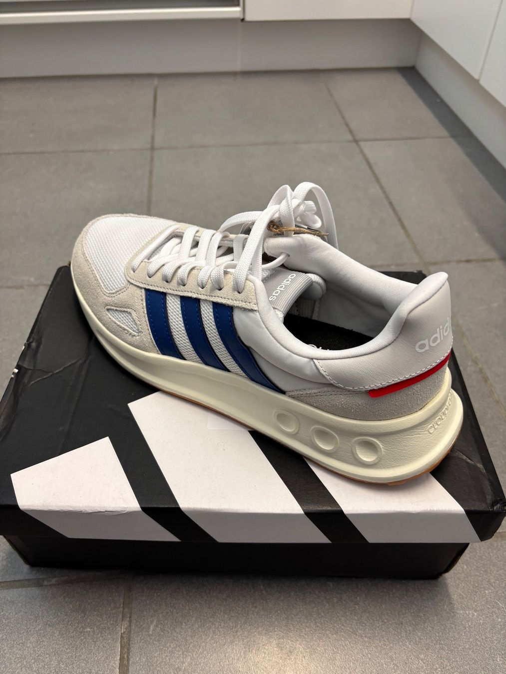 Adidas Herrenschuhe: Adidas Sneakers – Neu und originalverpackt aus Zürich von mc__2kll 4