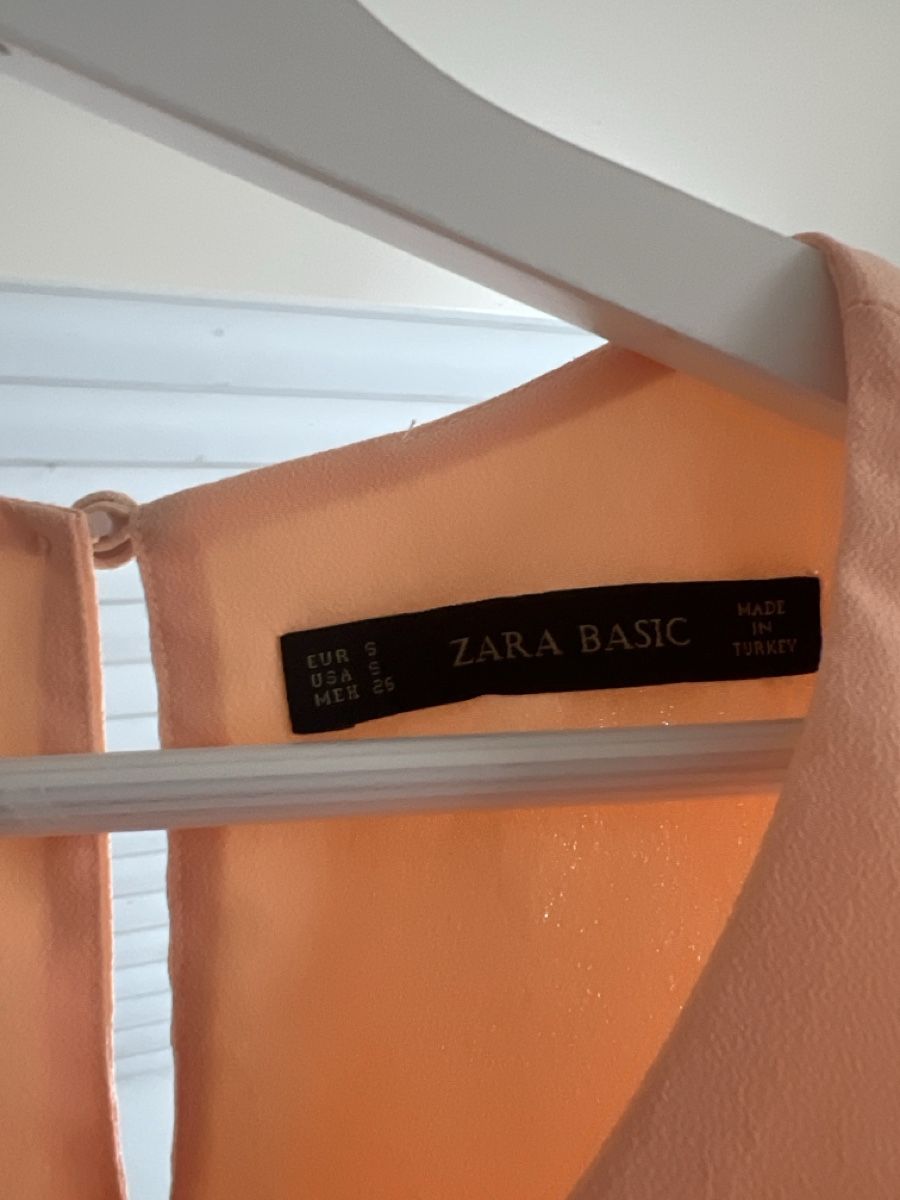 Zara Top: Zara Basic Sommer Top in Apricot – Usato da Egg b. Zürich venduto da ZeroWaste 2