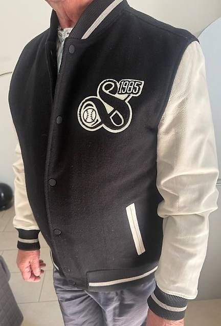 Jacken: College-Jacke  – Neu und originalverpackt aus Bellinzona von Moetzi1 2