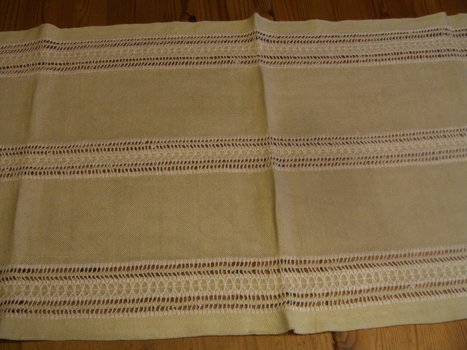 Coperte: schöne Tischdecke / Läufer, Handarbeit – Usato da Winterthur venduto da Gaia