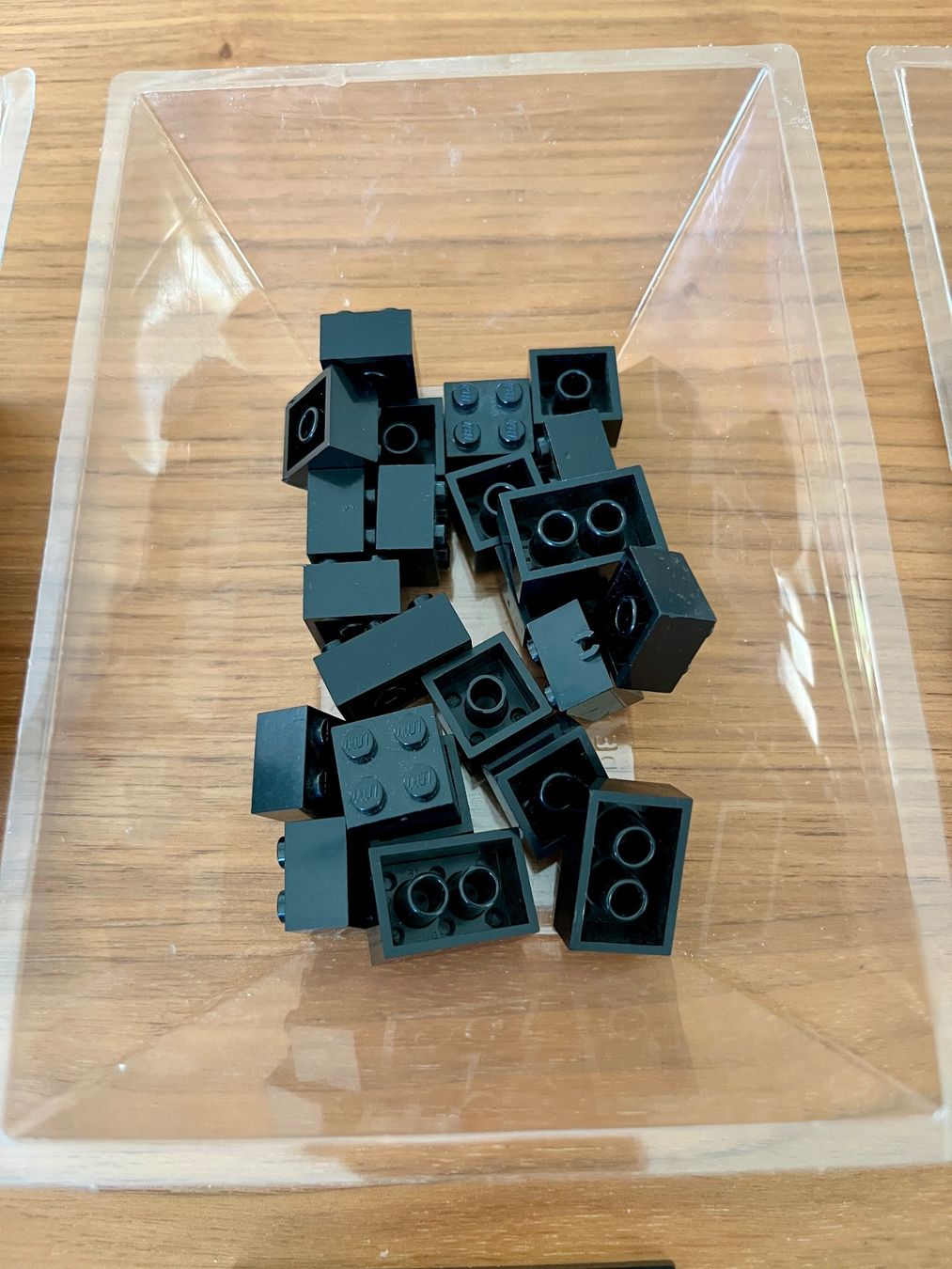 Lego Giocattoli: Lego schwarz über 230 Stk. verschiede Formen – Usato da Mont sur Rolle venduto da uttin 4