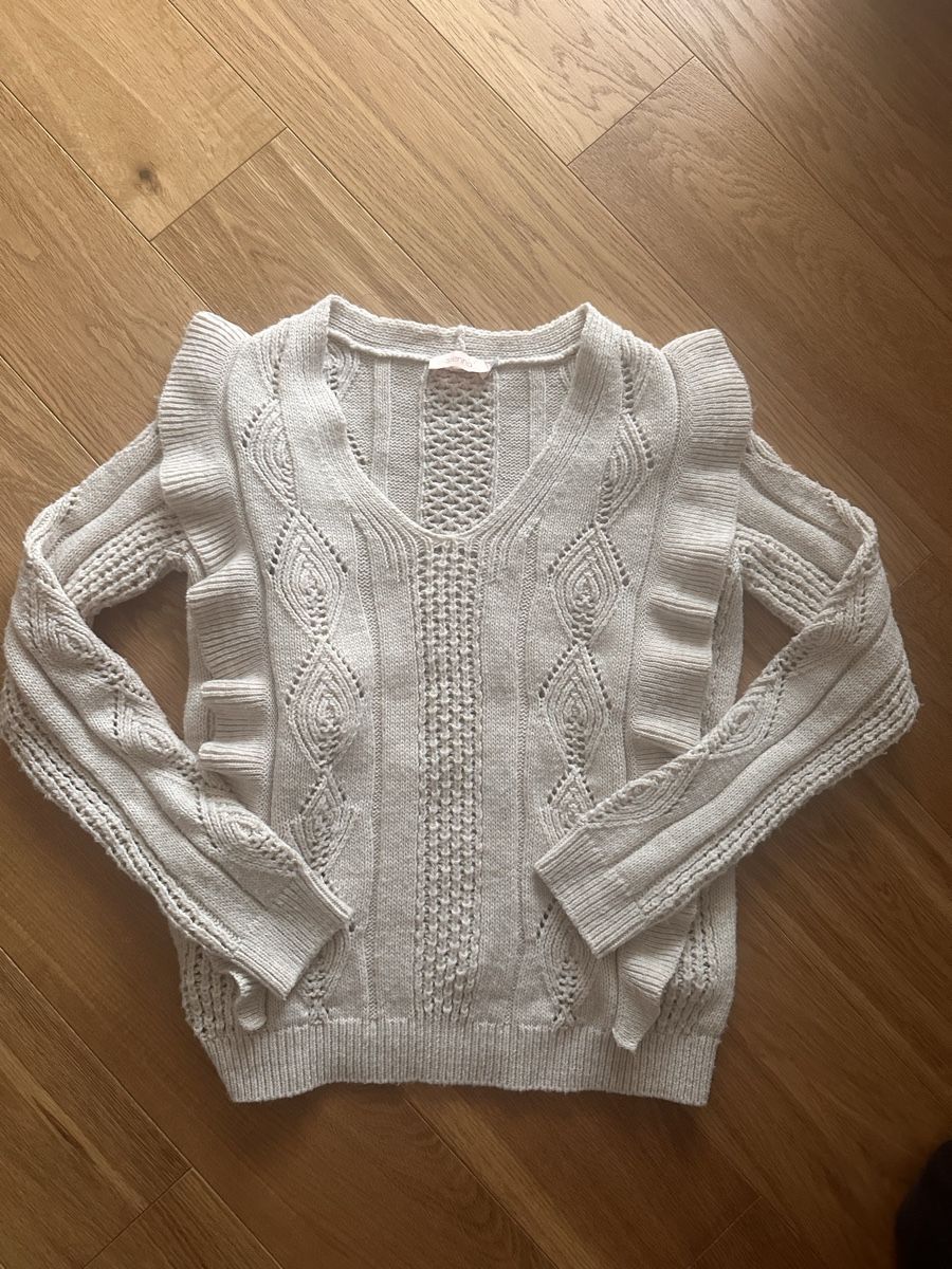 Pullover & Sweatshirts: Pullover mit Rüschen s – Gebraucht aus Pfaffhausen von Klaras_second_hand