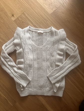 Pullover mit Rüschen s