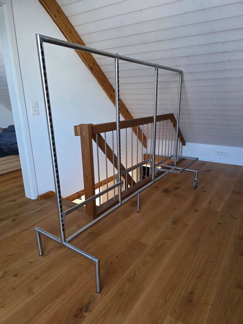 Autres décorations & accessoires: KleiderStänder H&M – D'occasion à Neuhaus SG par LENZ30