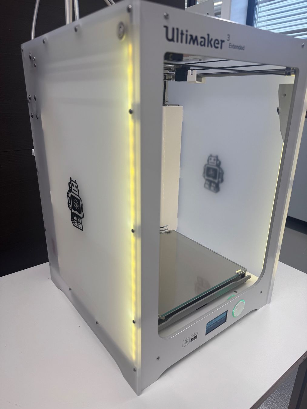 Ultimaker Stampanti 3D: Ultimaker 3 Extended - Top Zustand, wenig gebraucht – Usato da Uster venduto da neno3o3 5