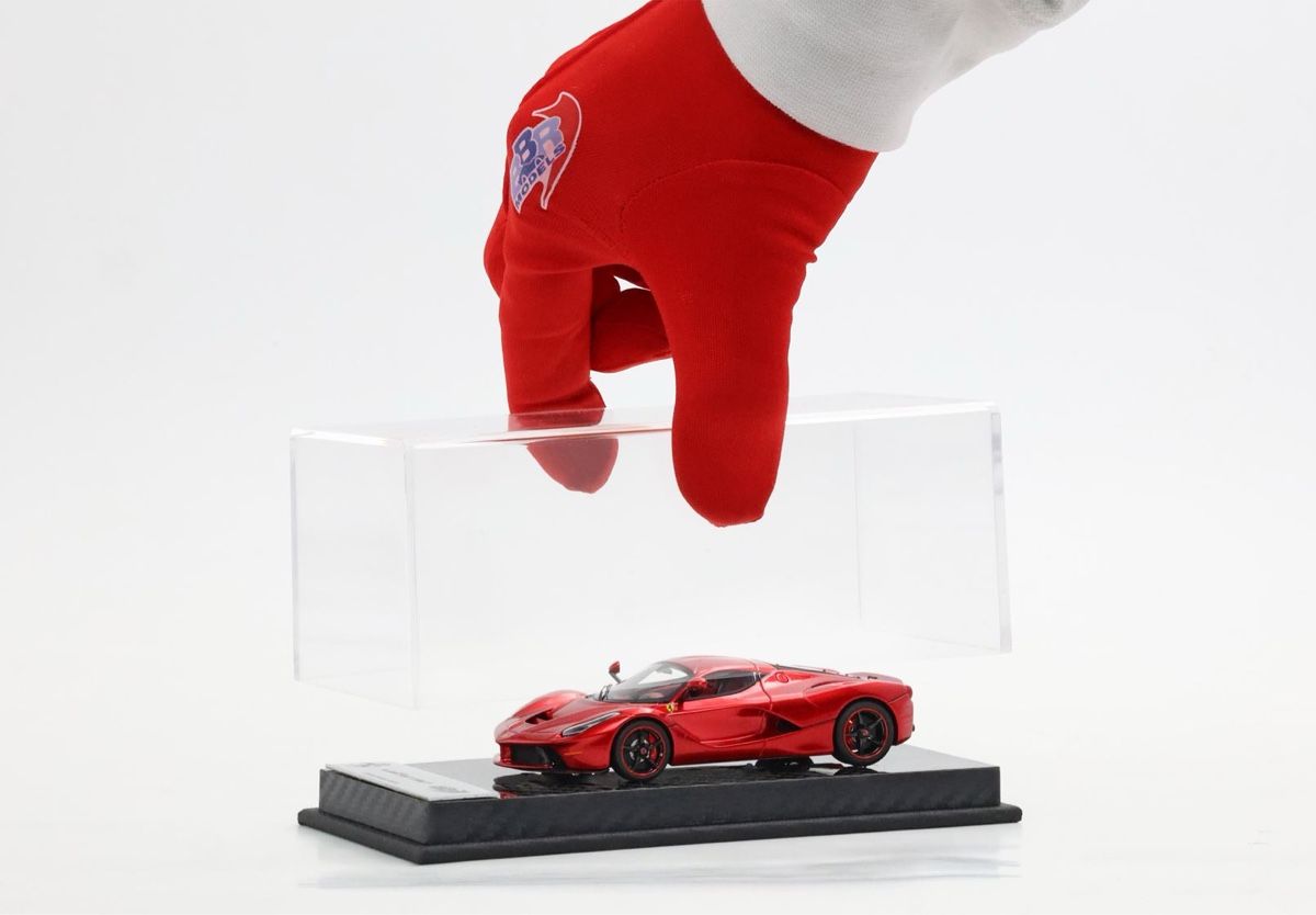 Ferrari Modellini d'auto: FERRARI LAFERRARI METALLIC ROSSO FUOCO 1:43 – Nuovo e nell'imballaggio originale da Bergdietikon venduto da Modell_Cars