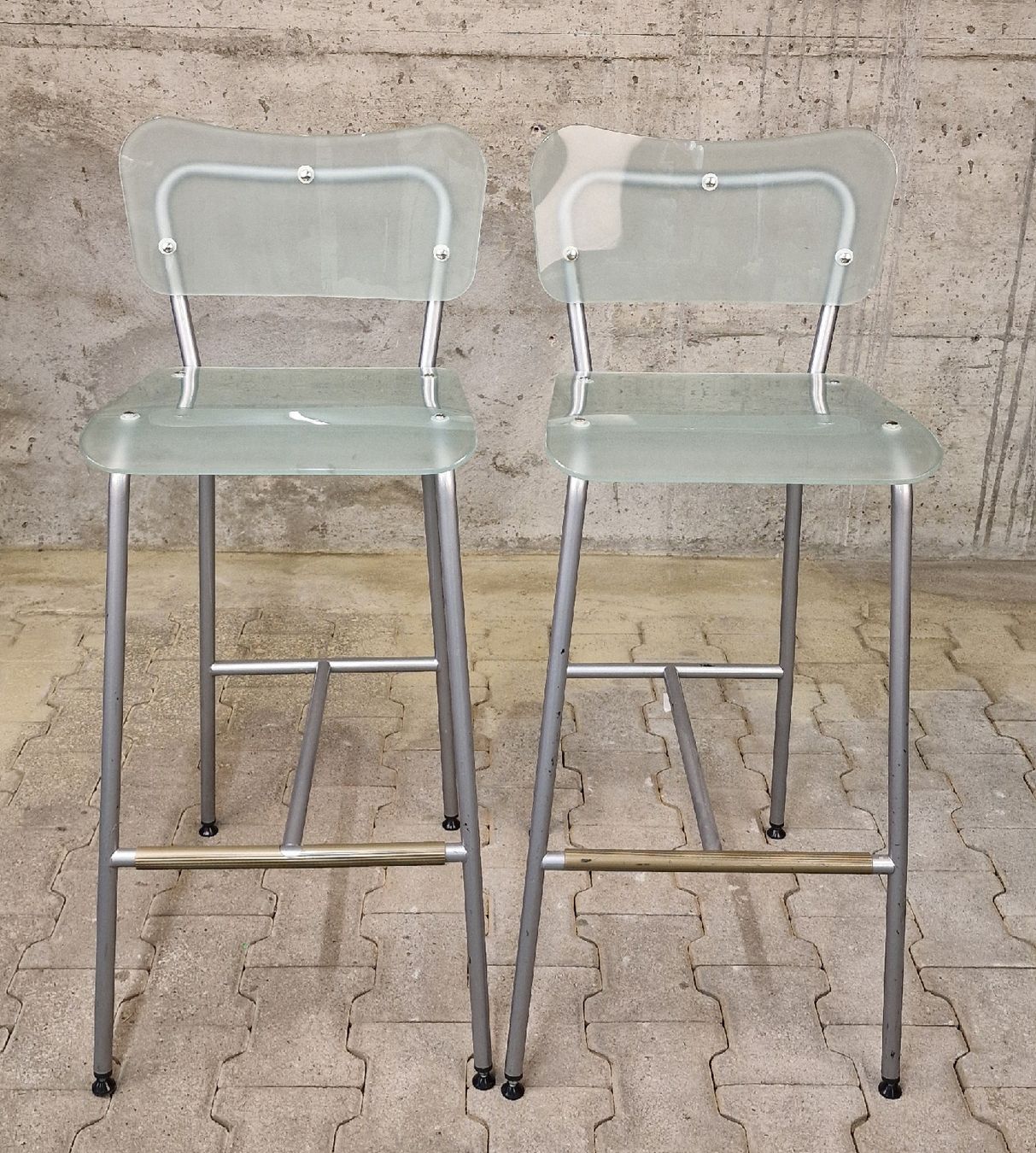 Sgabelli: Designer Tim Power Hocker Barstühle 2 Stück – Usato da Affeltrangen venduto da Szafaoli 1