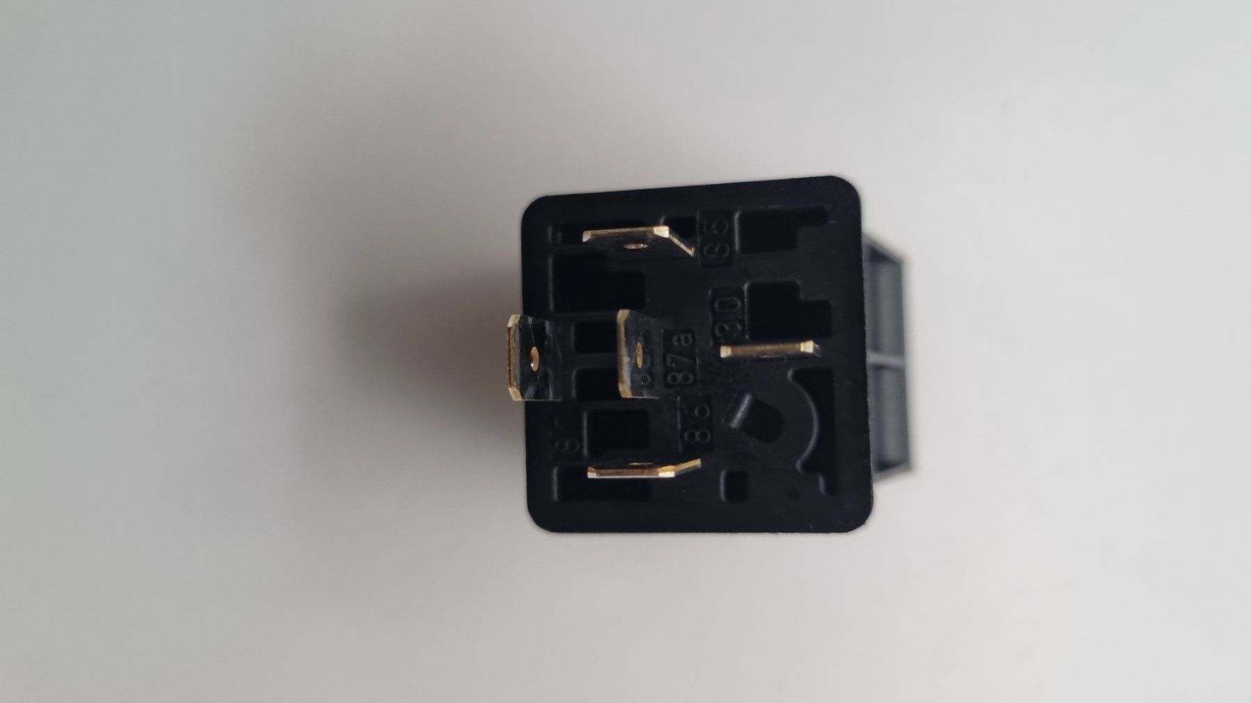 Componenti elettronici: Relais für Omnisteps  inkl. Trittstufen Spot – Nuovo e nell'imballaggio originale da Fürigen venduto da Bucheli59 2