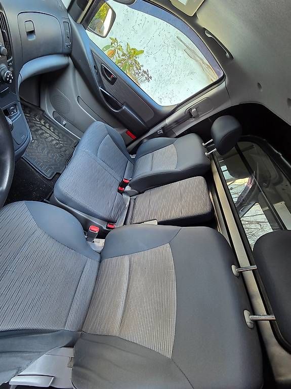 Hyundai Veicoli commerciali: Hyundai H-1 CARGO 2.5l CRDI Ab MFK – Usato da Hüntwangen venduto da Butch23 3