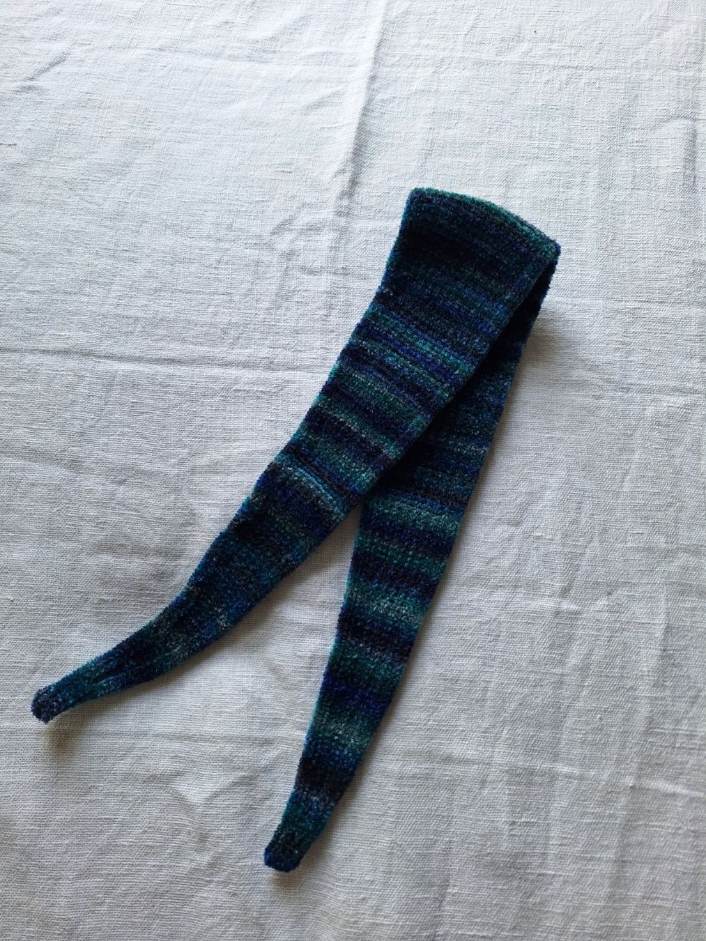 Foulard & Sciarpe: Scarf hangestrickt – Usato da Seewen SZ venduto da herbstnebel