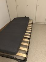 Klappbett mit Matratze, wenig gebraucht 