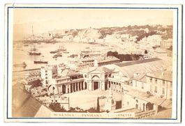 Fotografie Genova, Blick auf den Bahnhof