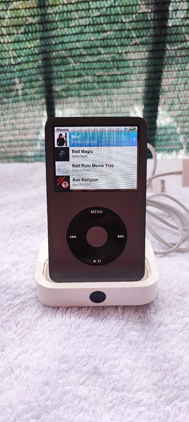 Apple Tragbarer Mediaplayer: Appel iPod Classic 7 Gen Speicher 160Gb – Gebraucht aus Zollikofen von zar_j67f 9