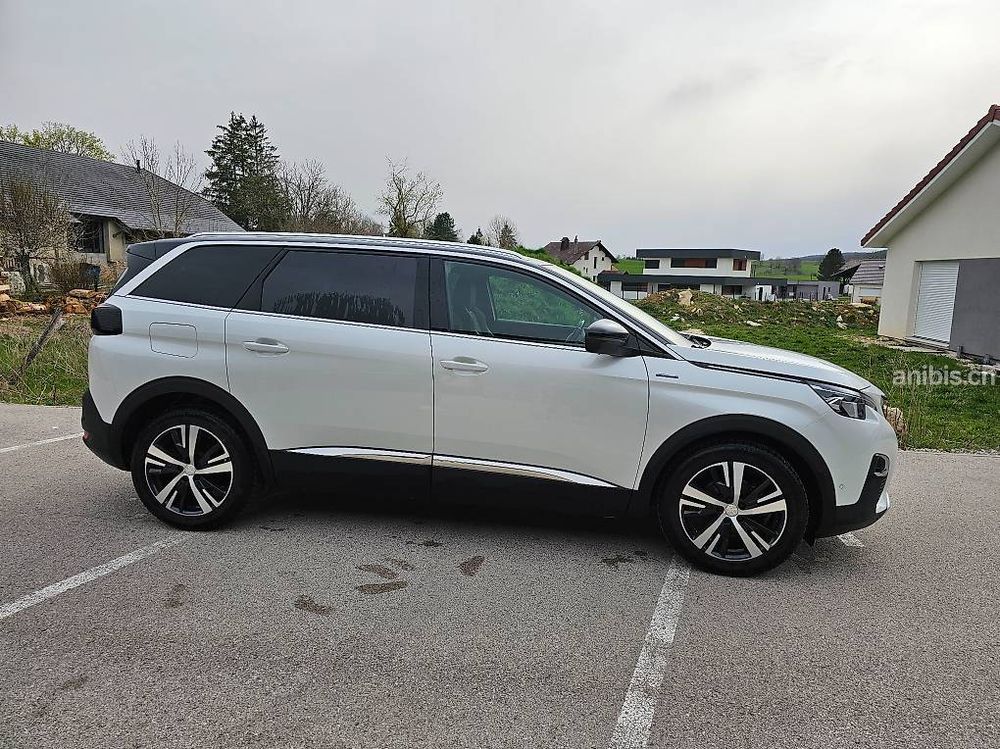 Peugeot 5008 1.5 BlueHDI Business Line