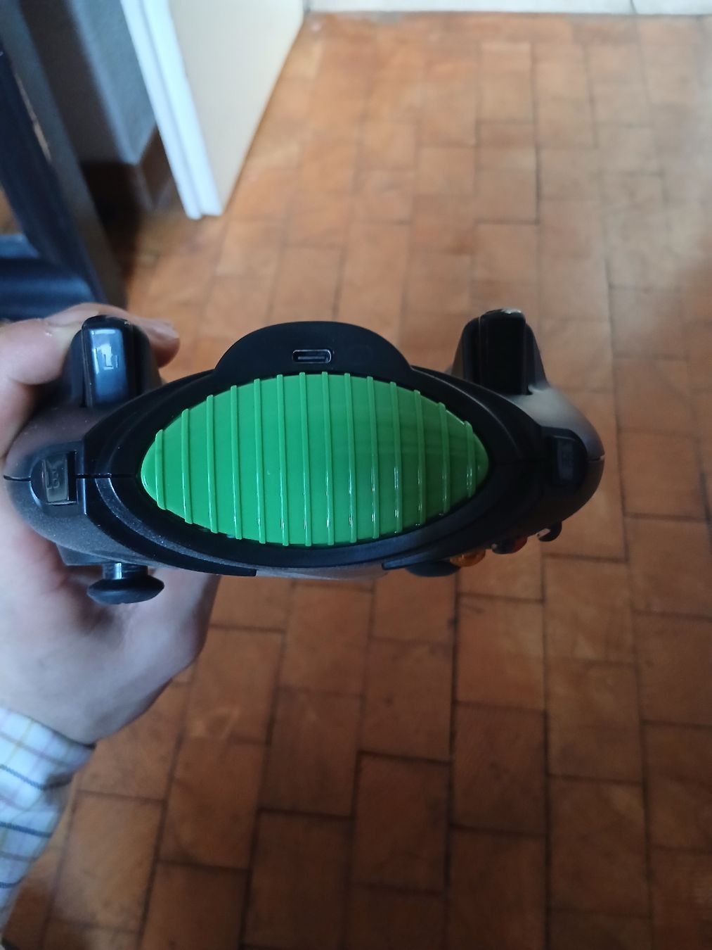 Controller: Xbox Duke Xbox One/serie X – Usato da Locarno venduto da sch_r2rh 1