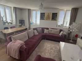Ecksofa dunkelroter Stoff guter Zustand
