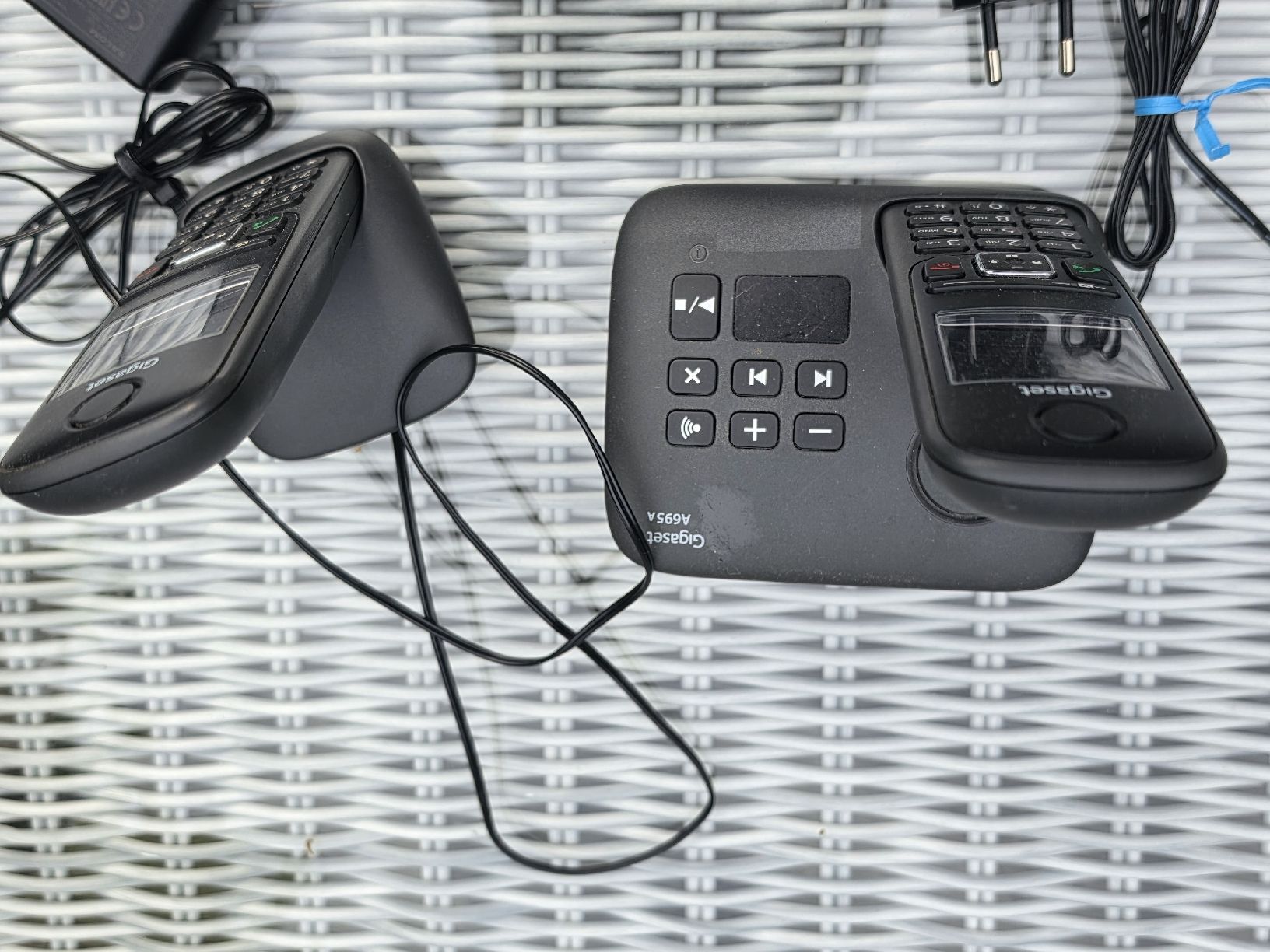 Telefone: Telefone, 2 Stationen – Gebraucht aus Hausen am Albis von kal_l6hm 1