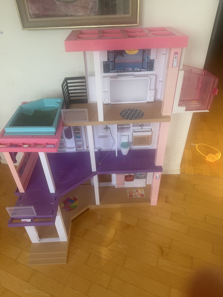 Barbie Case e mobili per bambole: Barbie Traumhaus – Usato da Zürich venduto da Sebi999