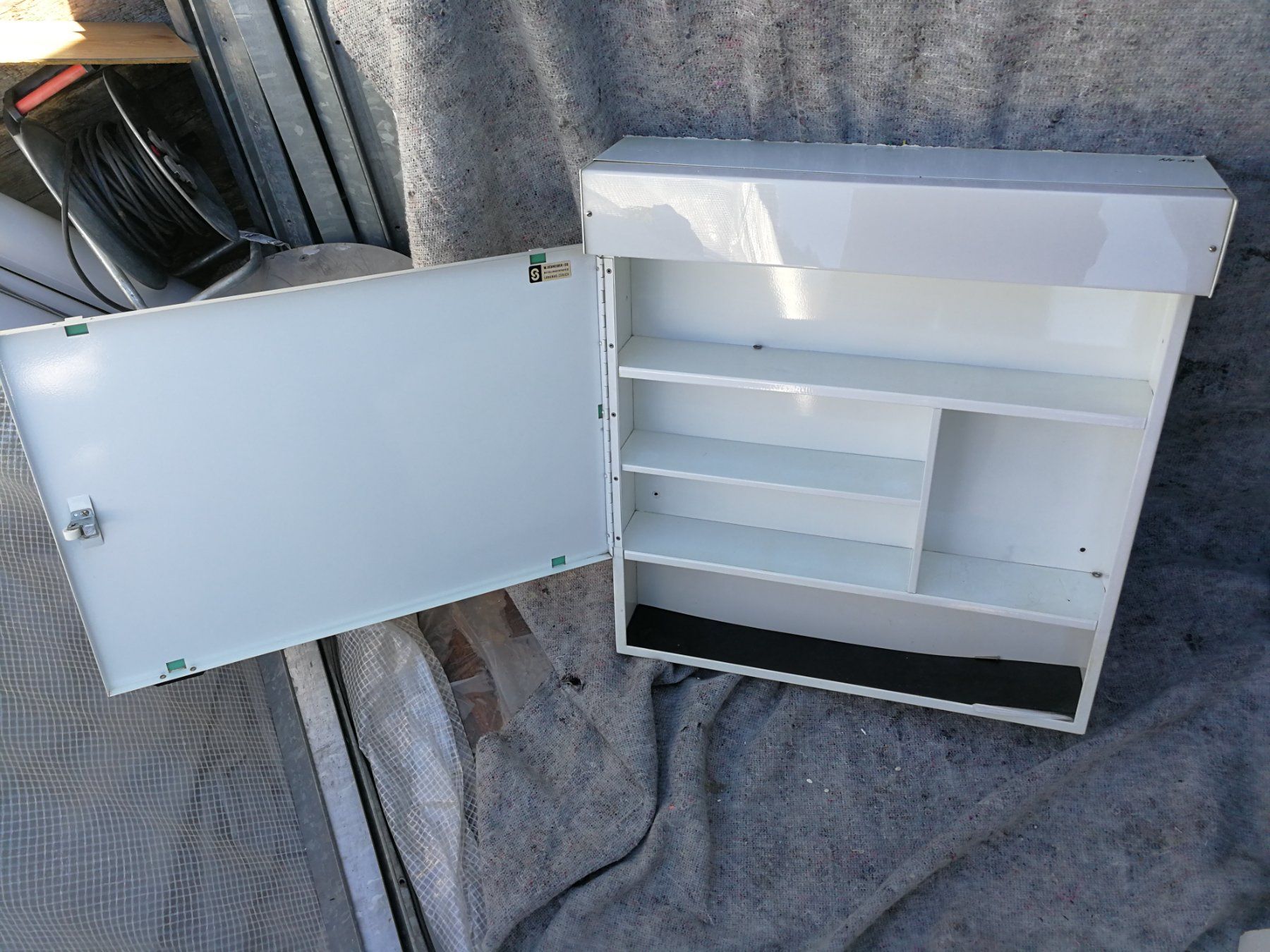 Schneider Armadietti a specchio: Spiegelschrank Schneider – Usato da Spreitenbach venduto da Space_X 3
