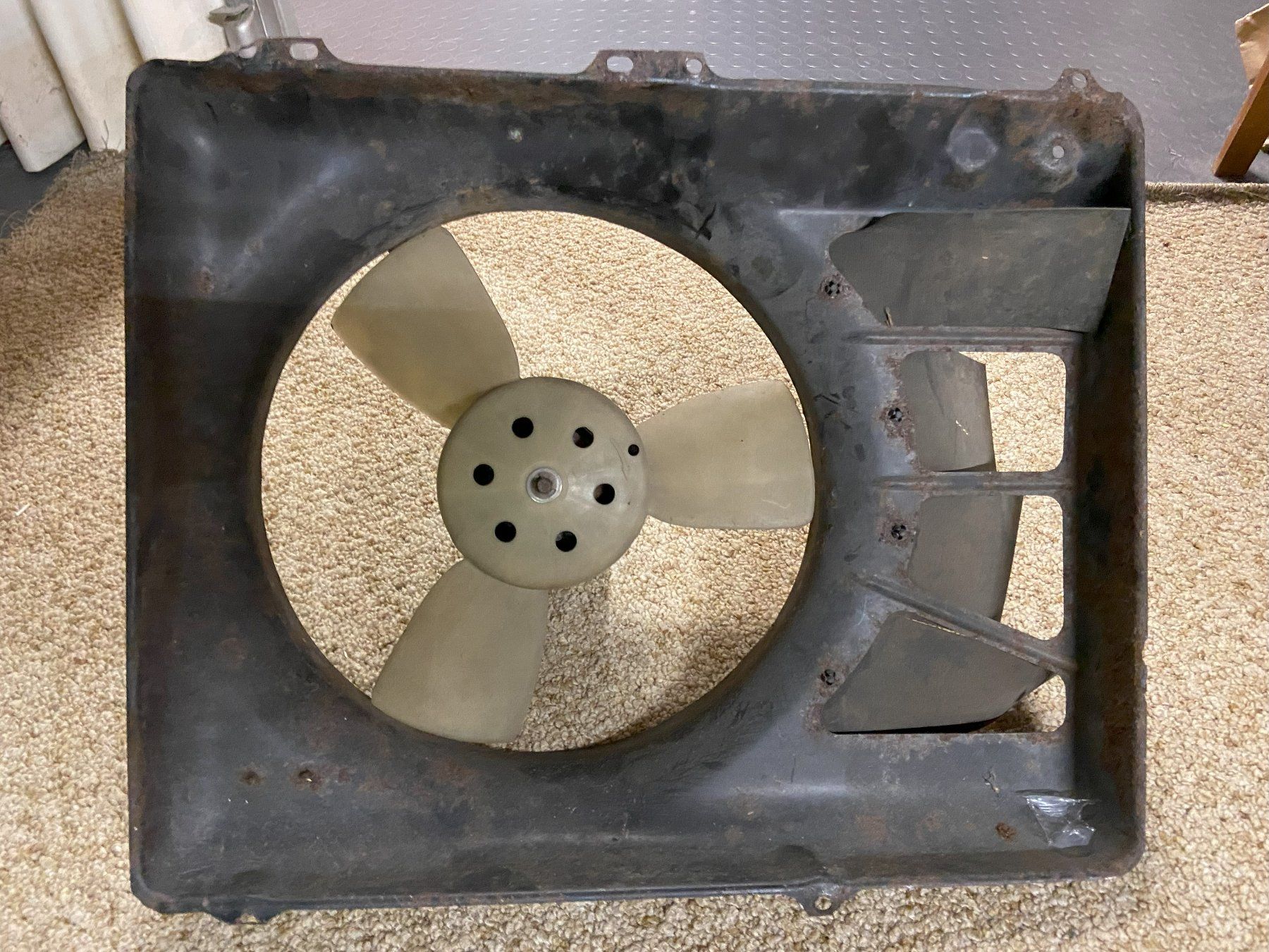 Audi Tutti pezzi di ricambio auto: Audi 80/90 Typ 89/B4/100/200 Typ 44/Urquattro Oldtimer – Usato da Hedingen venduto da mg1948_er