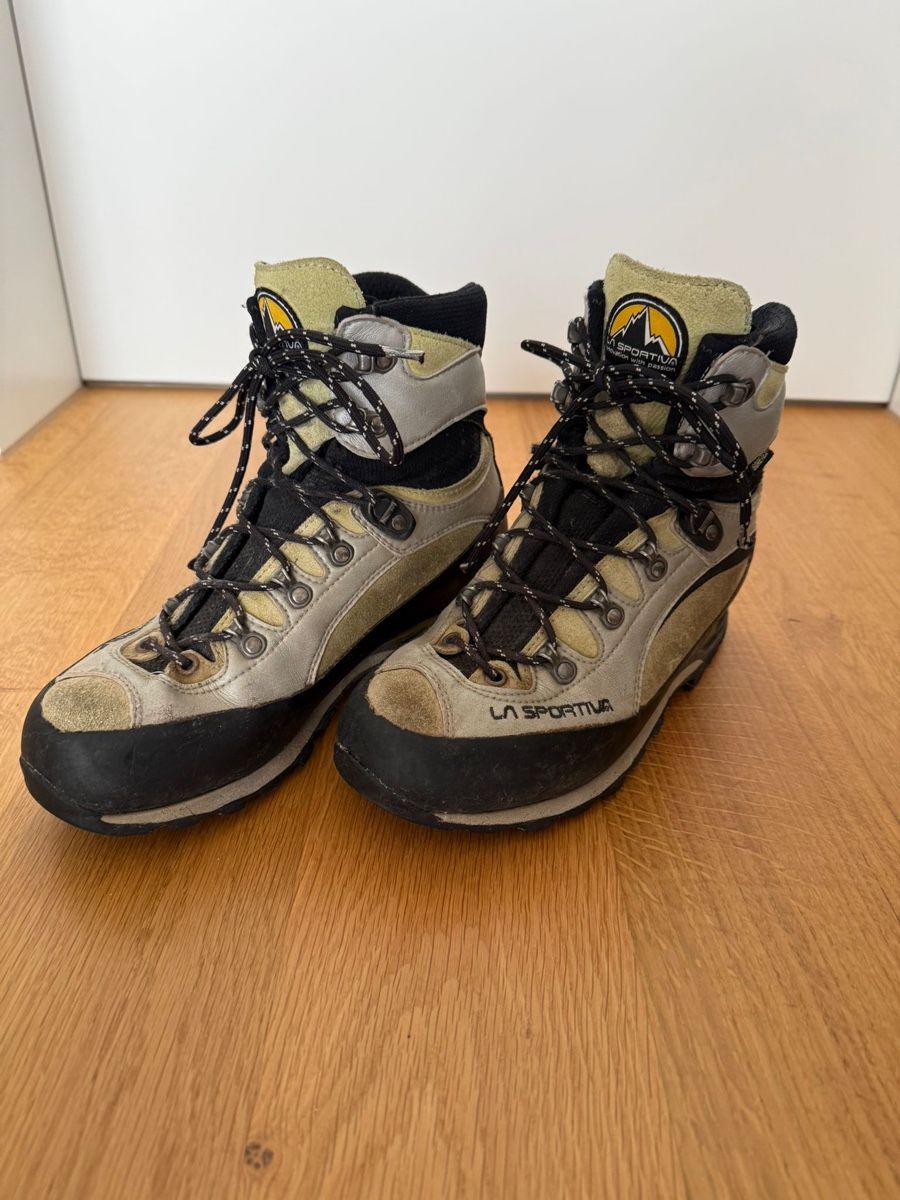 La Sportiva Scarpe da donna: La Sportiva Wanderschuhe, Grösse 40.5, gebraucht  – Usato da Feldbrunnen venduto da PeterGiger61