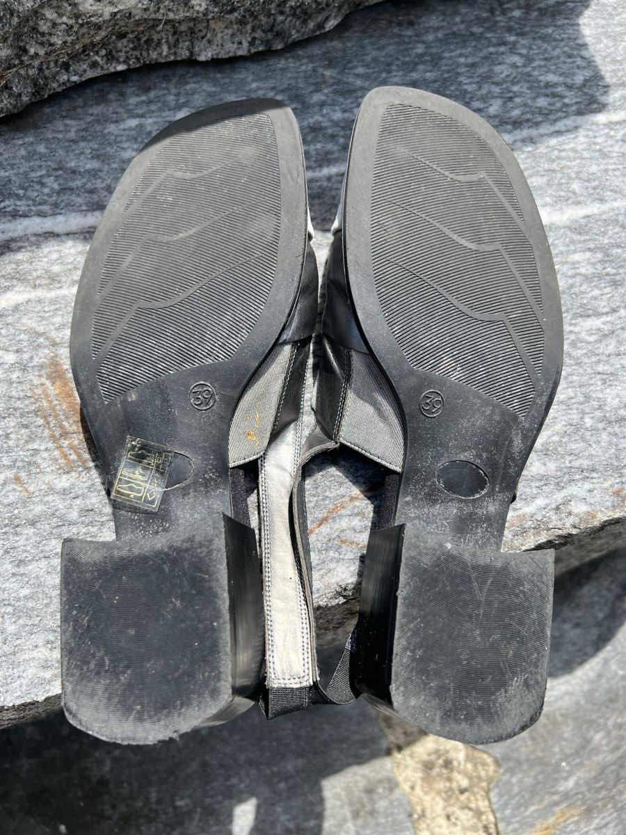 Roberto Santi Scarpe da donna: Sandaletten Roberto Santi Grösse 39  grau – Usato da Betschwanden venduto da Dognose 4
