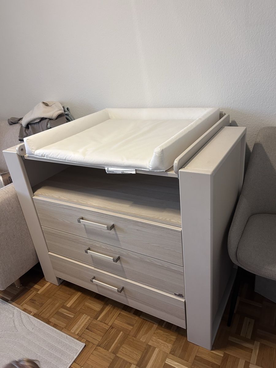 Geuther Fasciatoi & Accessori: Wickelkommode – Usato da Oberentfelden venduto da dav_t7yn 1