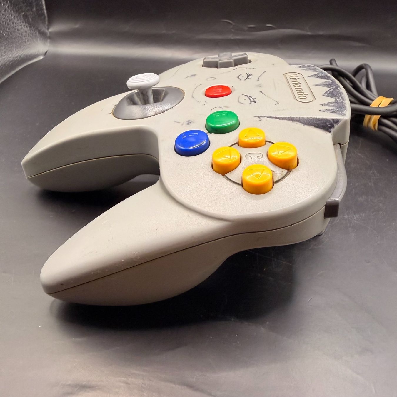 Nintendo Controller: Nintendo 64 Controller Grau – optische Mängel – Usato da Düdingen venduto da Nerdworld 1