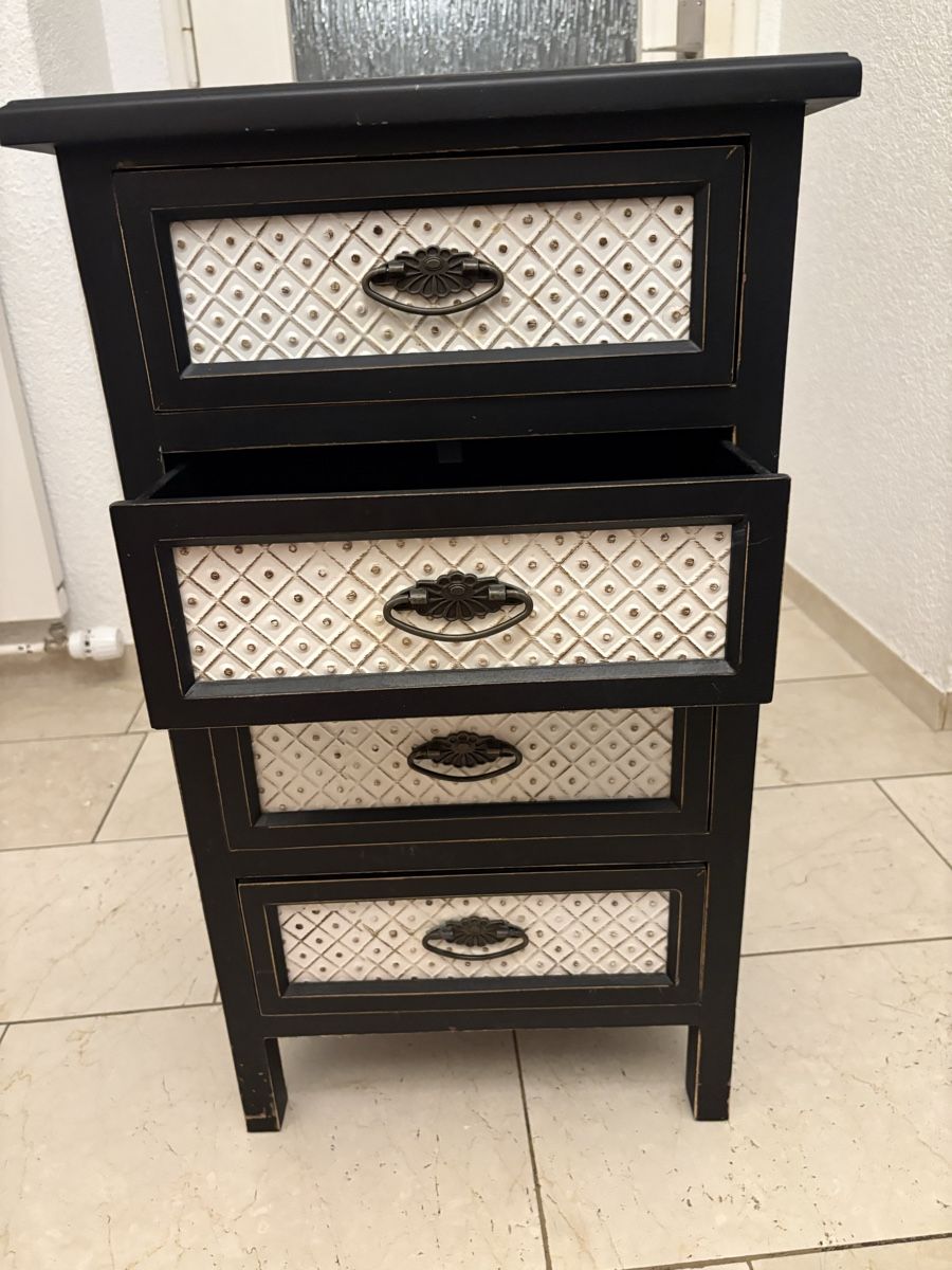 Cassettiere: Möbel mit 4 Schubladen  – Usato da Belp venduto da heyapple 1