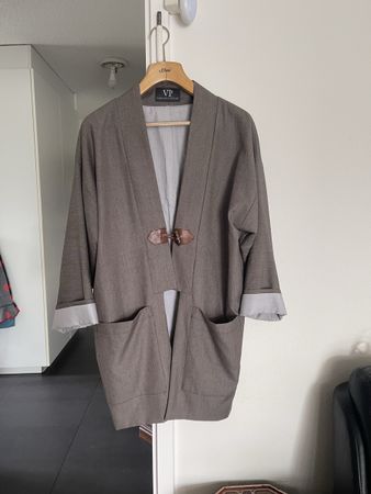 Veste Viktoria Papler T.U. 100% Laine ,marron neuve lisez