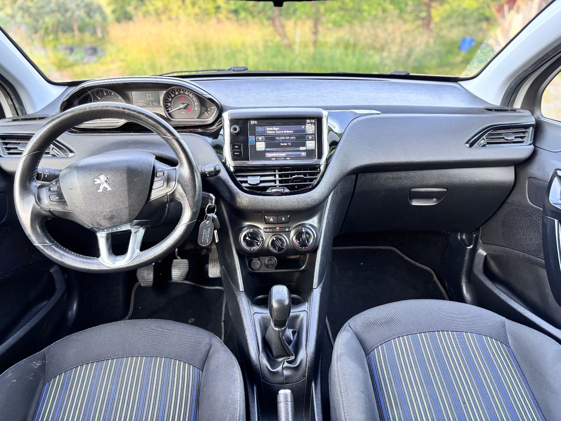 Automobili: Peugeot 208 1.2 VTi – Usato da Horgen venduto da Dage85 7