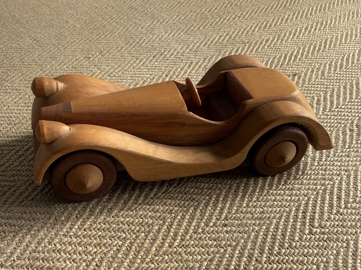 Voitures modèles: Vintage Modellauto Oldtimer Cabriolet aus Holz – D'occasion à Konolfingen par petzipetz