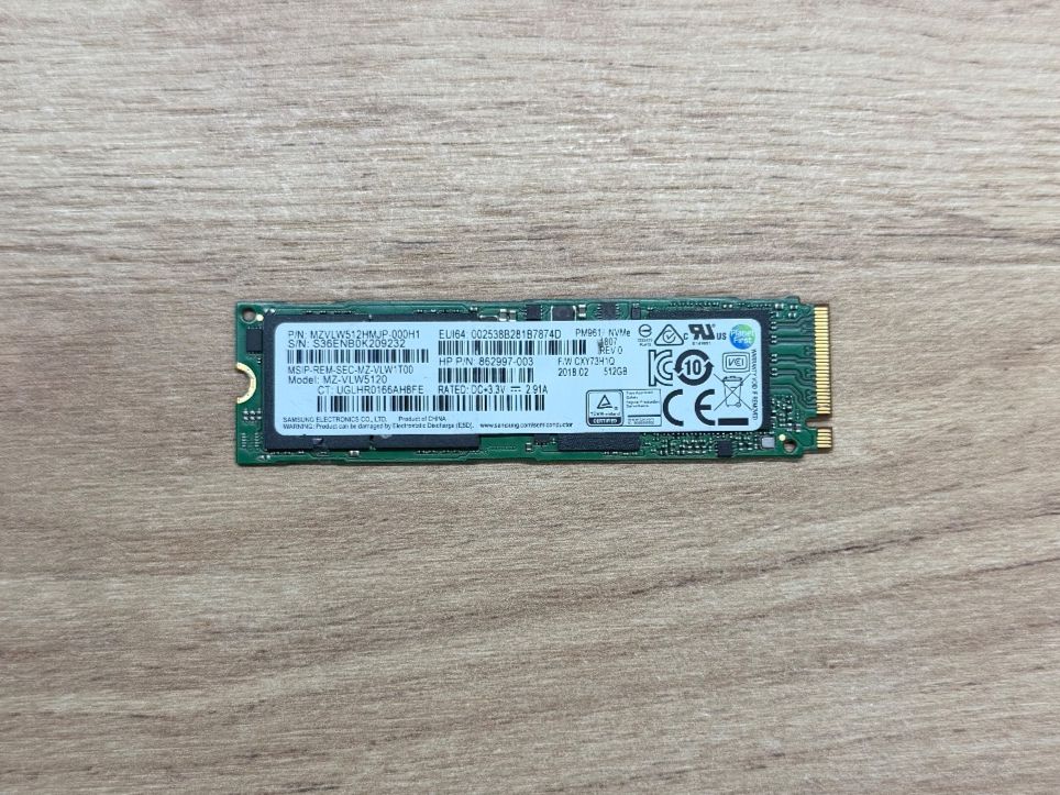 Samsung Dischi rigidi: 512GB Samsung PM961 M.2 SSD – Usato da Bad Zurzach venduto da AlfistaProta