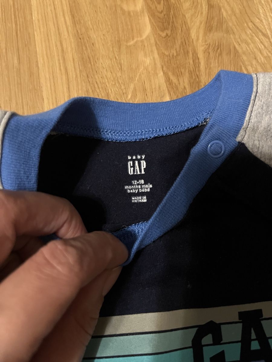 Gap Chemises, Tops & T-shirts: GAP Baby, New, Size 80 – Neuf (Voir description) à Zollikerberg par LLV 1