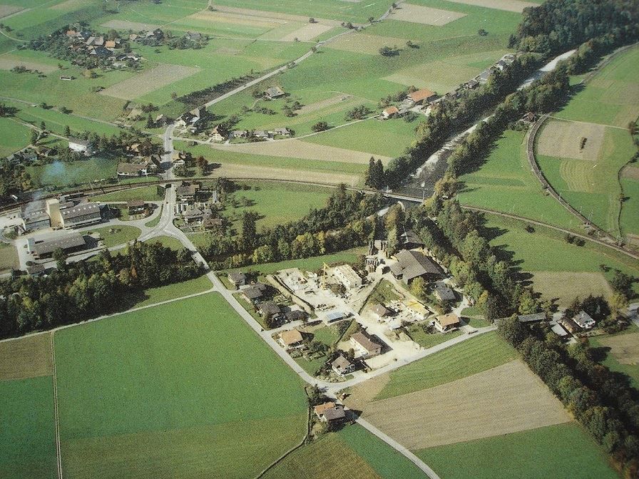 Cartoline postali: EMMENMATT BE Flugaufnahme – Usato da Jona venduto da philajona 1