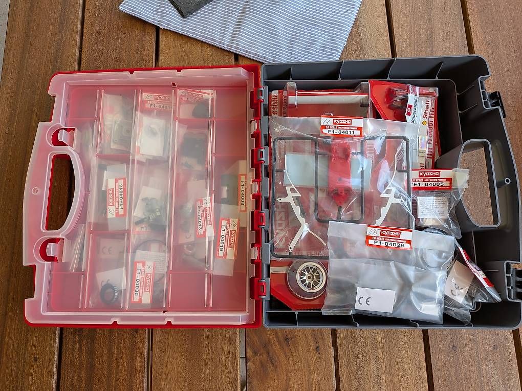 Tous les outils: Ferrari Einzelbauteile – Neuf avec emballage d'origine à Buttwil par Mafu71
