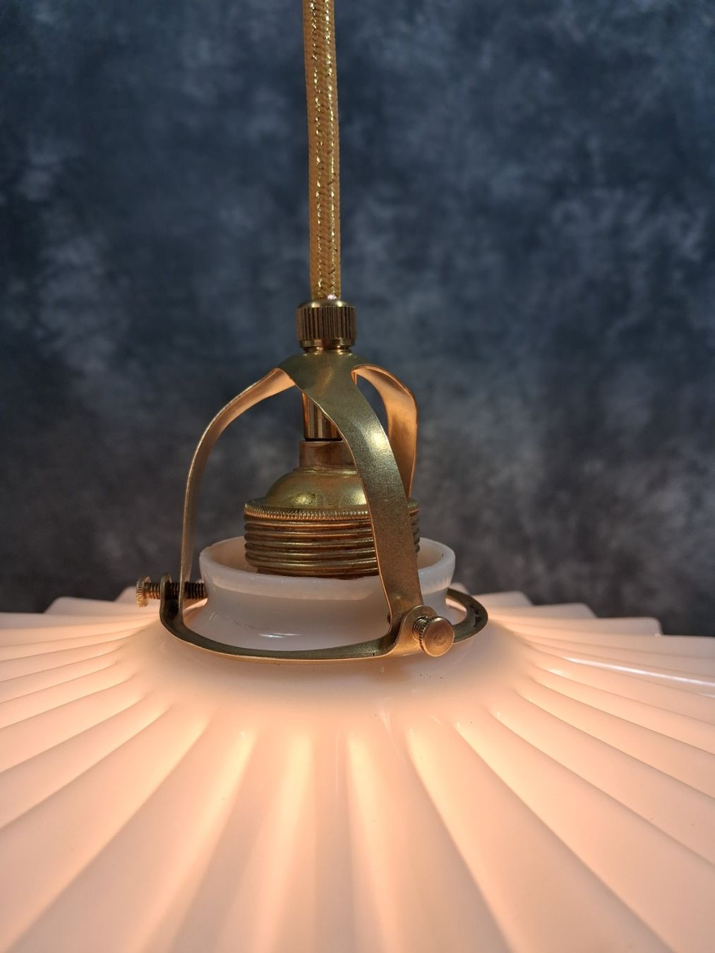 Lampade: Antike Hänge Lampe – Usato da Winterthur venduto da lampenretter 2