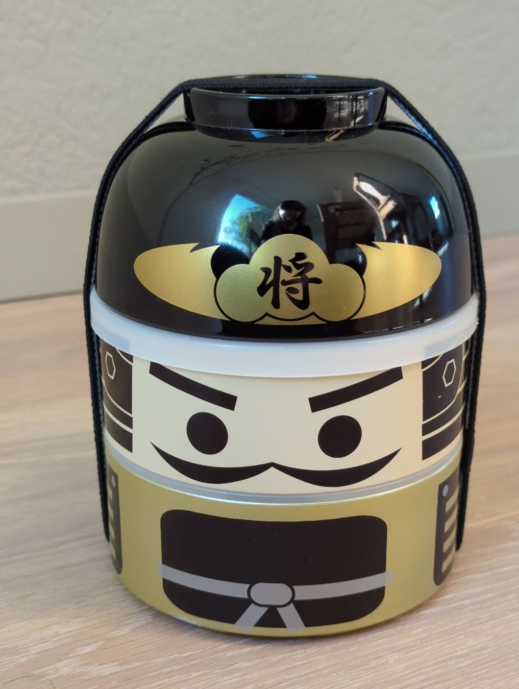 Set di piatti: japanische Samurai Bento Box – Nuovo (secondo la descrizione) da Niederscherli venduto da lacana._