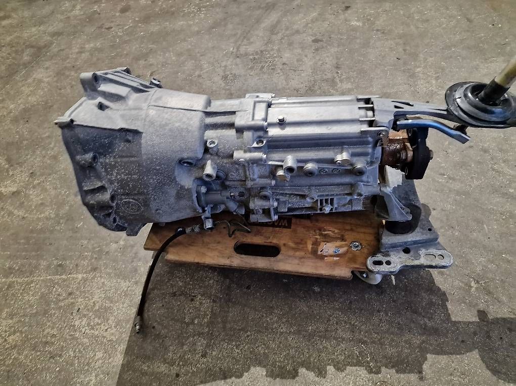 Tutti pezzi di ricambio auto: Bmw e46 Getribe ZF 6 Gange  – Usato da Niedergösgen venduto da Zecinha 1