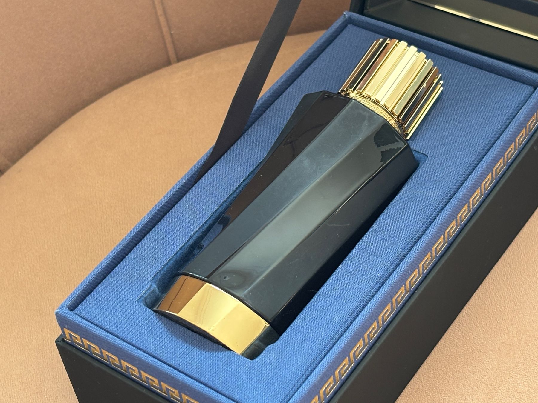 Versace Profumi & Eau de Toilette: Original Atelier Versace Encens Supreme 100ml Eau de Parfum – Nuovo (secondo la descrizione) da Lengnau BE venduto da 4ConsultingSolutions