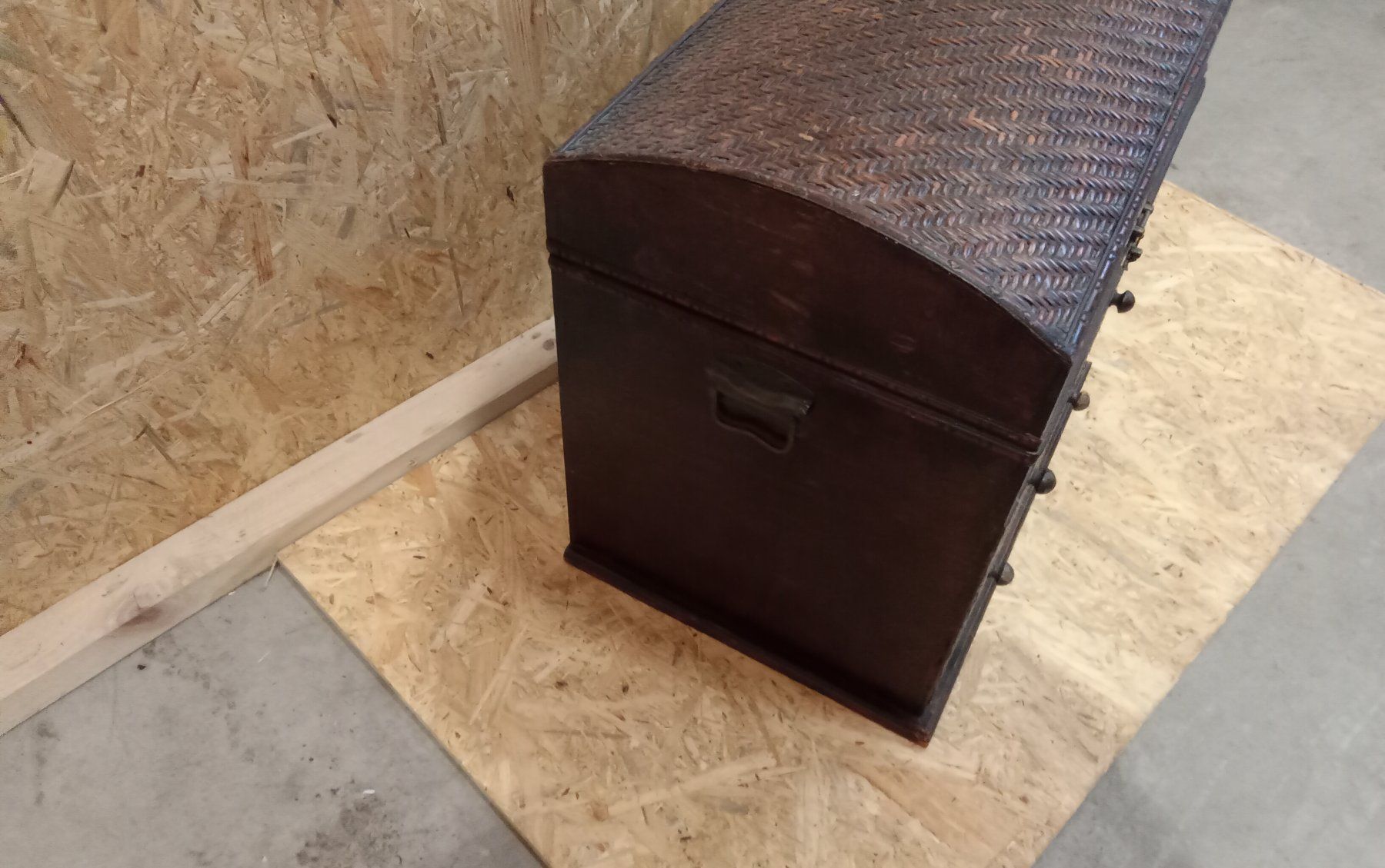 Cassapanche: Vintage Truhe/Kommode , einzigartiges Design – Usato da Mollis venduto da gar_wqz5 3