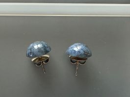 Blaue Ohrstecker aus Dumortierit, Silberfassung
