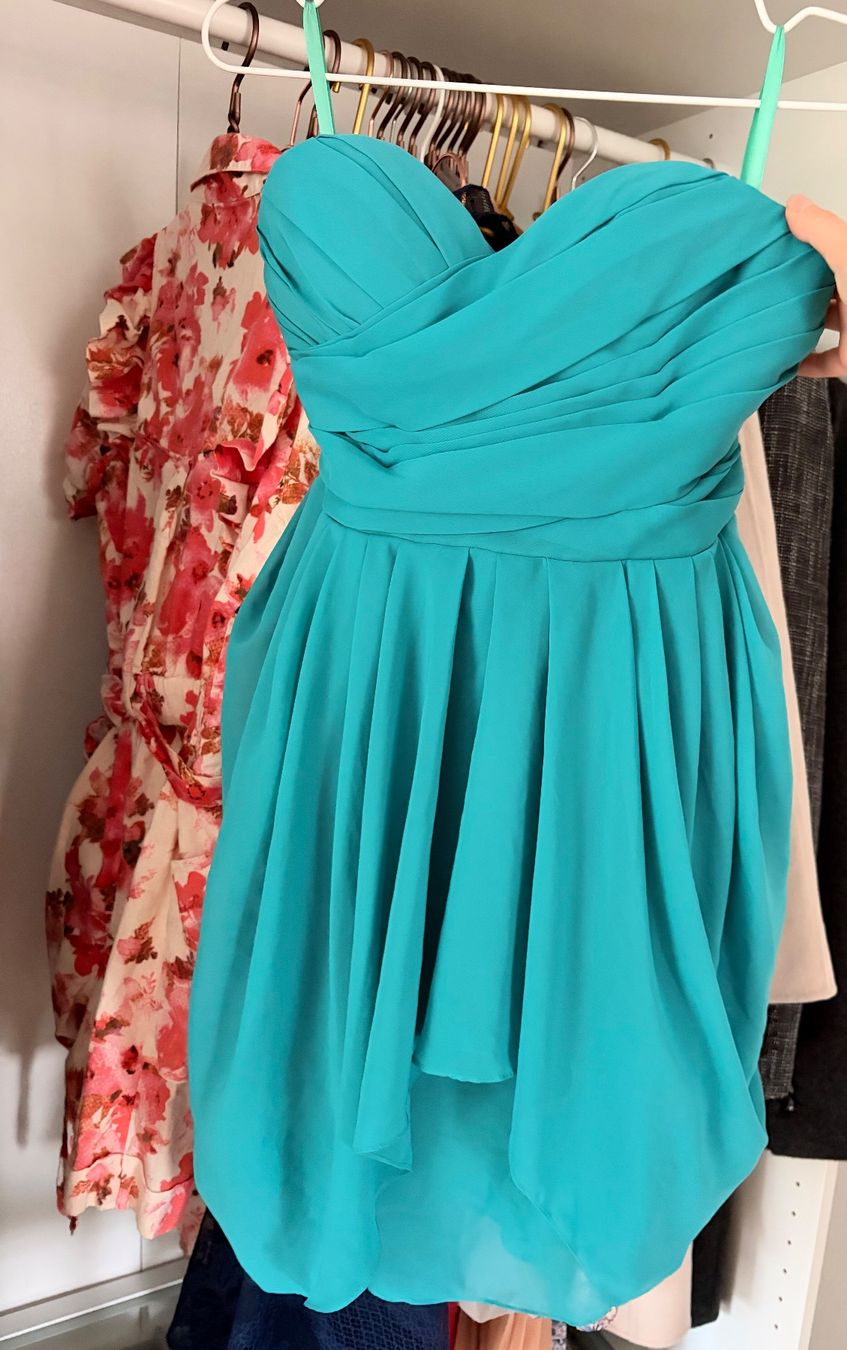 Robes: Kleid – Neuf (Voir description) à Bauma par duj_9dsw