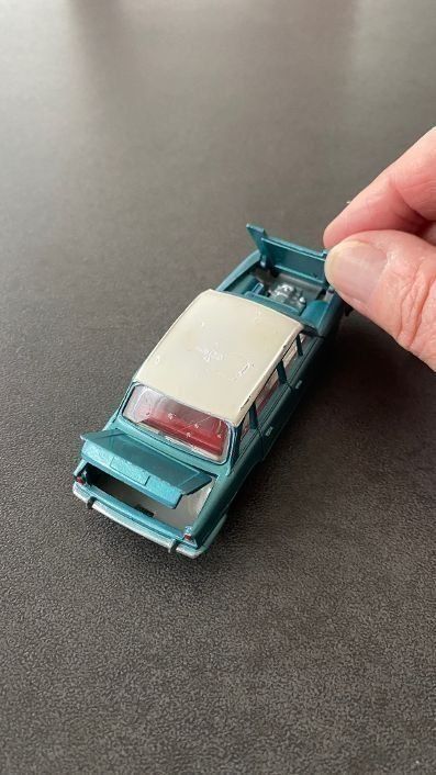 Dinky Toys Modellini d'auto: Dinky Toys Triumph 2000 réf. 135 made in England – Usato da Meyrin venduto da Abac007 3
