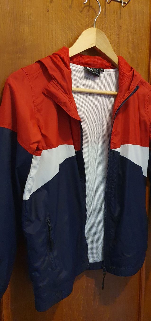Jacken & Mäntel: Veste de mi-saison à capuche, taille 152 – Gebraucht aus Lausanne von Af2016 1