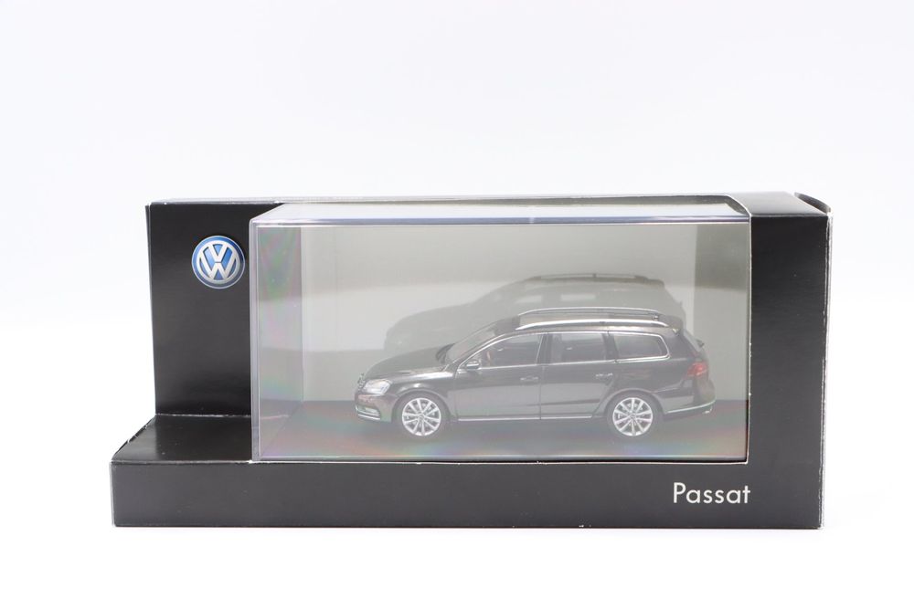 Schuco Volkswagen Passat TS Grise – Miniature 1/43 En Métal, état Belge