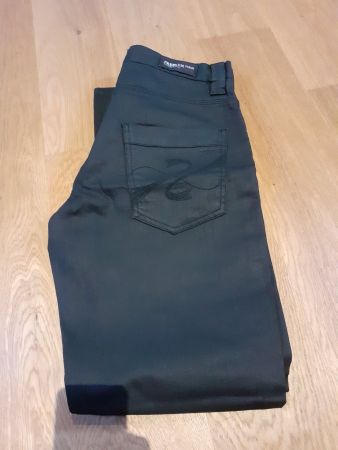 Neue Denim Jeans
