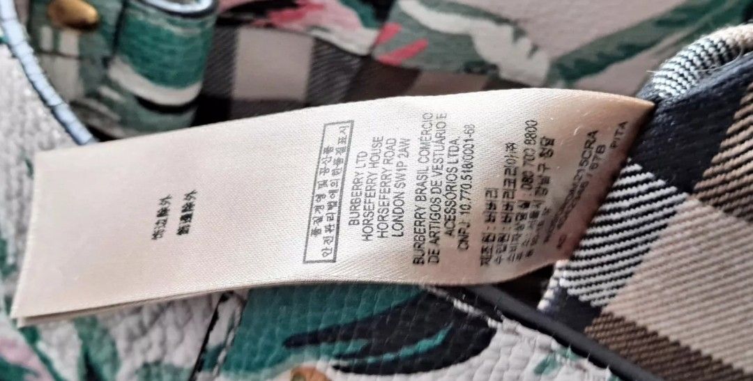 Burberry Borse da donna: Original Burberry Special Eddition Ledertasche – Usato da Liestal venduto da Mas-Y-Mas 7