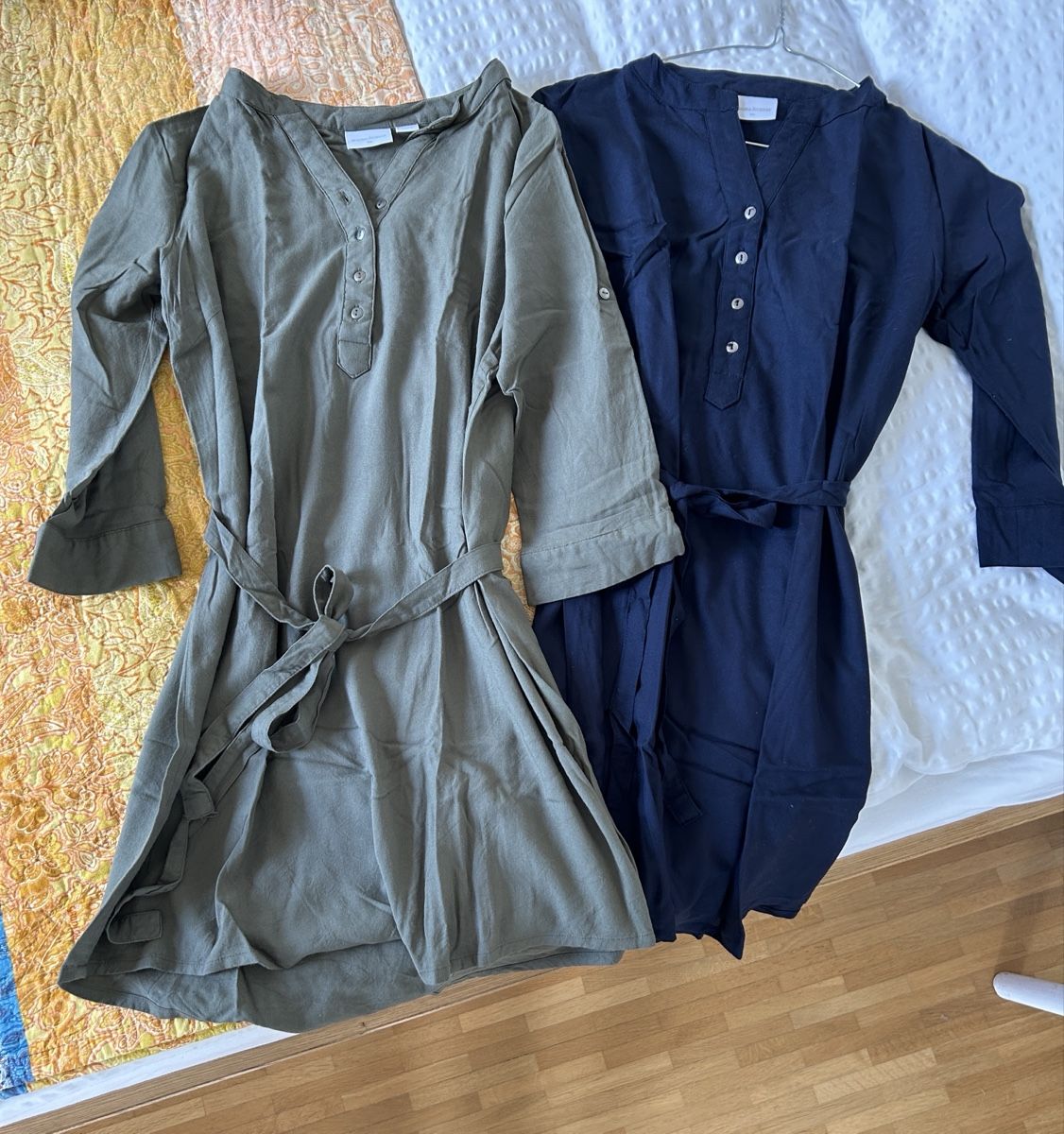 Mamalicious Camicette: 2x Bluse Mamalicious, Grösse XS – Usato da Reinach BL venduto da FamElla