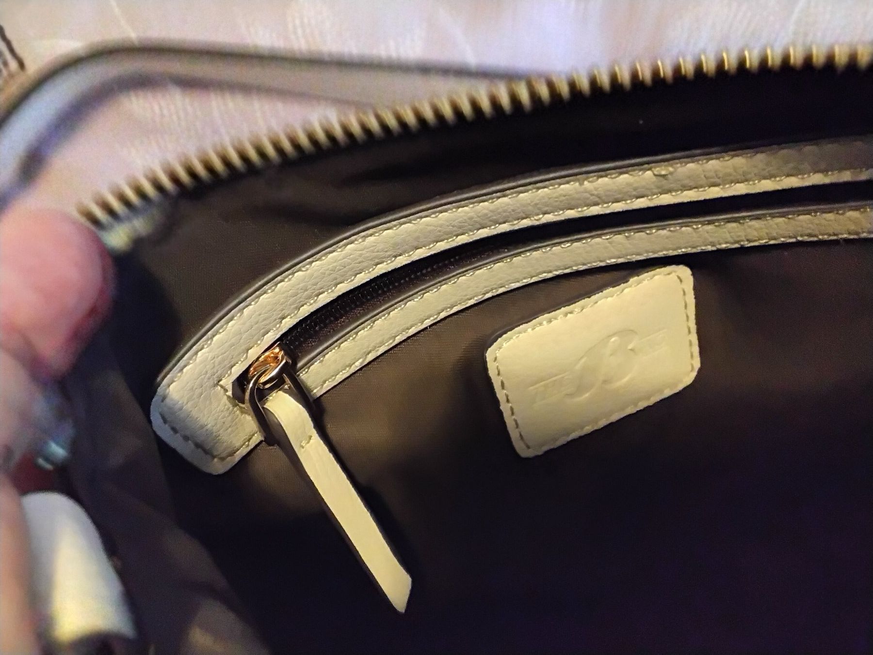 Taschen für Damen: Sac à bandoulière crème élégant – Neu und originalverpackt aus chêne-bourg von patty190 4